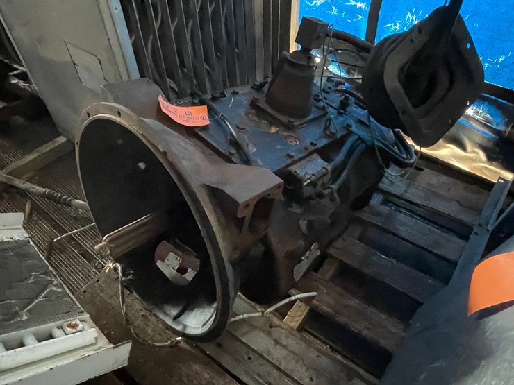 #10412-•-rebuilt-13-speed-truck-transmission-image-2