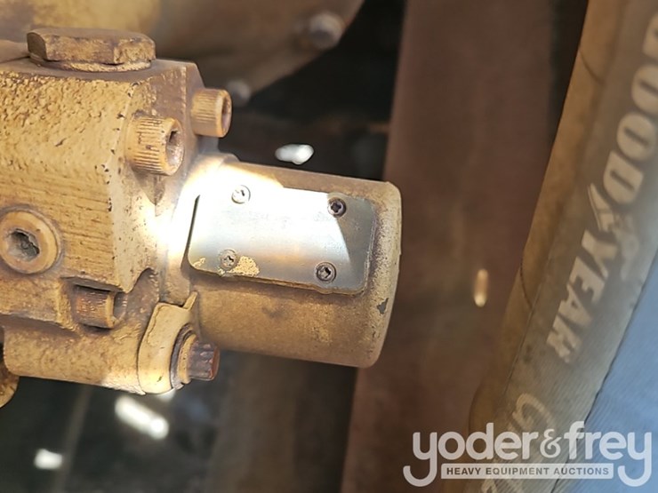 caterpillar-d8h-image-40