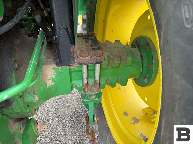 2015-john-deere-5075e-image-40