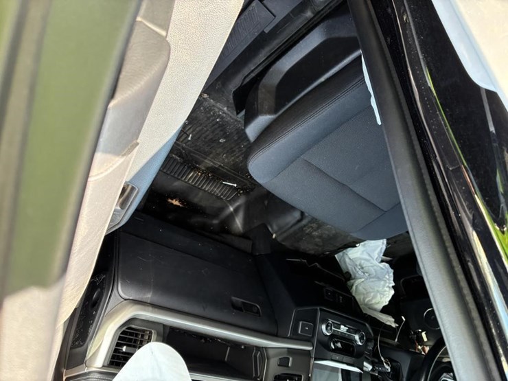 2023-ford-expedition-image-13