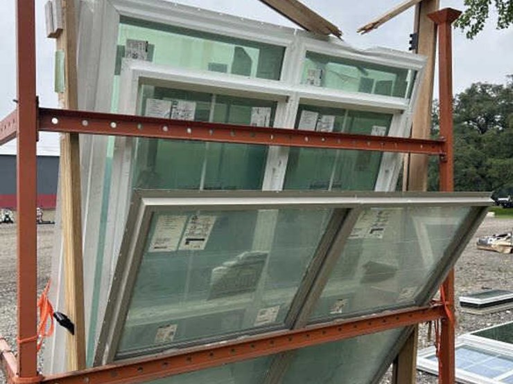#19-•-(6)-pcs-windows-and-frames-image-3