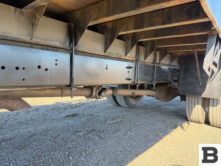 2008-international-durastar-4300-image-16