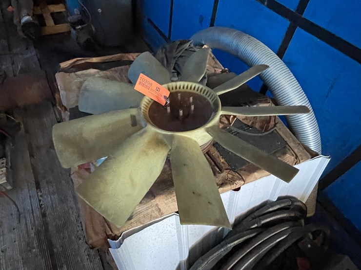 #10398-•-engine-clutch-fan-assembly-image-2
