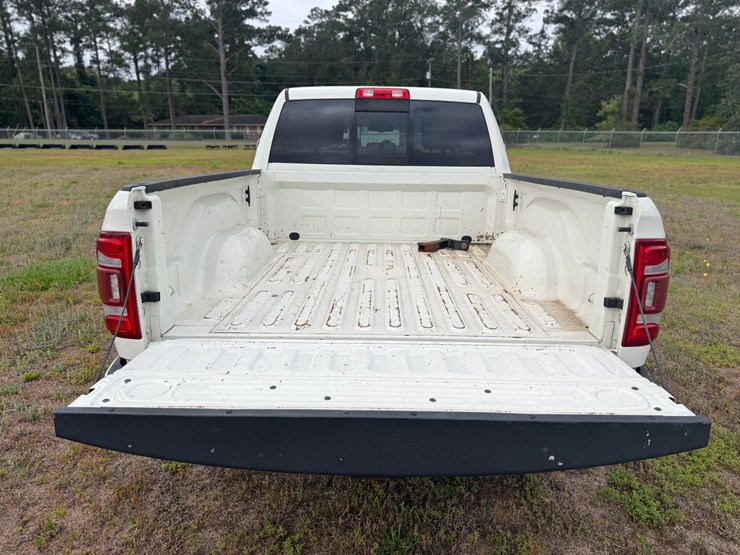 2019-dodge-ram-2500-image-11