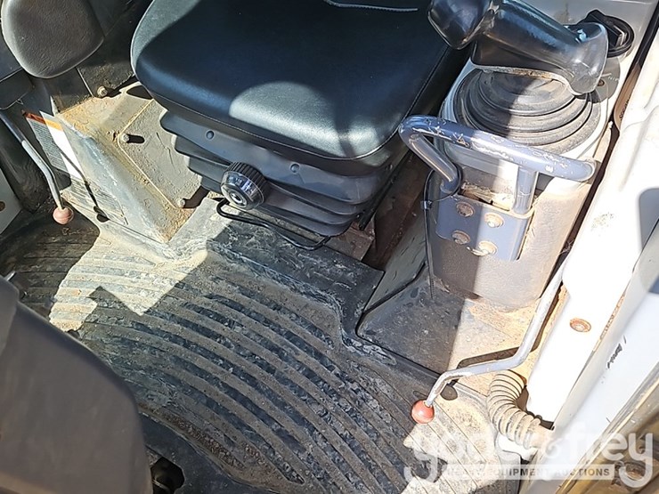 2005-komatsu-d65ex-15-image-28