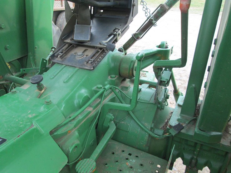 john-deere-2550-image-39