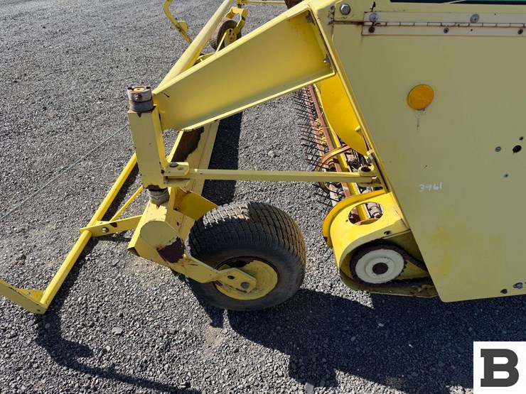 2008-john-deere-645b-image-13