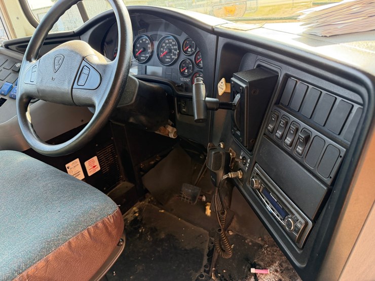 #551-•-#550-•-2011-international-school-bus-image-15