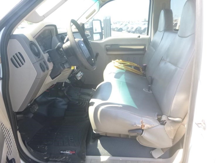 2008-ford-f550-image-18