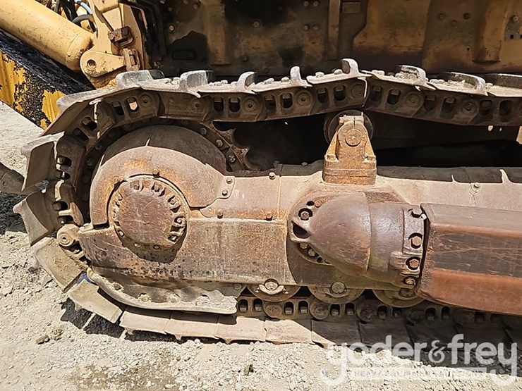 caterpillar-d8h-image-8