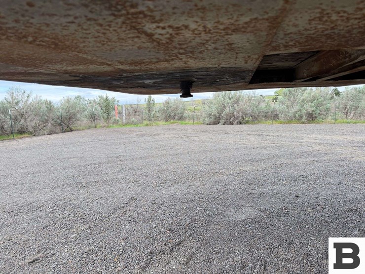 1984-fruehauf-open-top-image-13