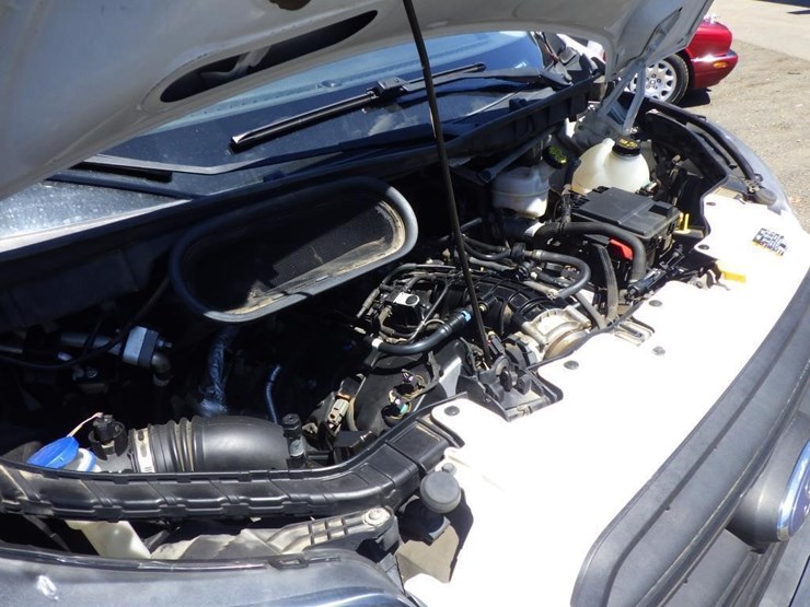 2020-ford-transit-image-11