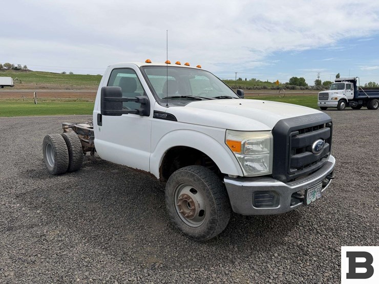2011-ford-f350-image-7