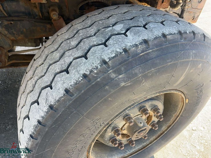 2016-international-7600-image-12