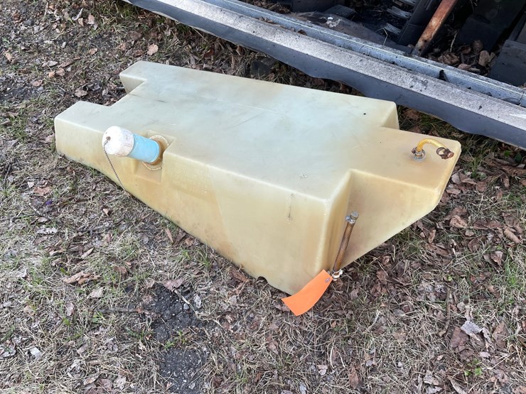 #10427-•-plastic-fuel-tank-image-1