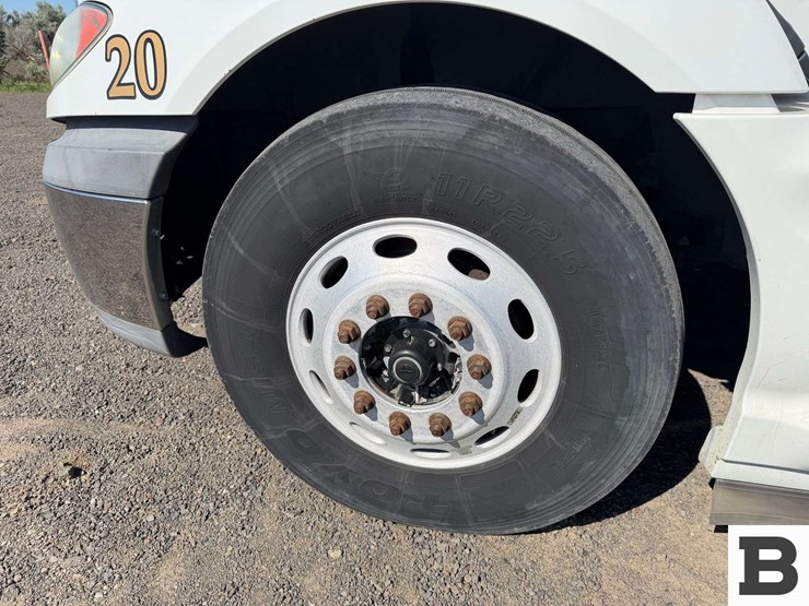 2012-international-prostar-image-11