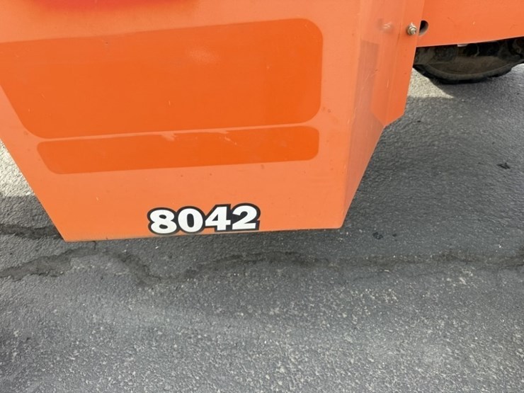 2015-sky-trak-8042-image-20