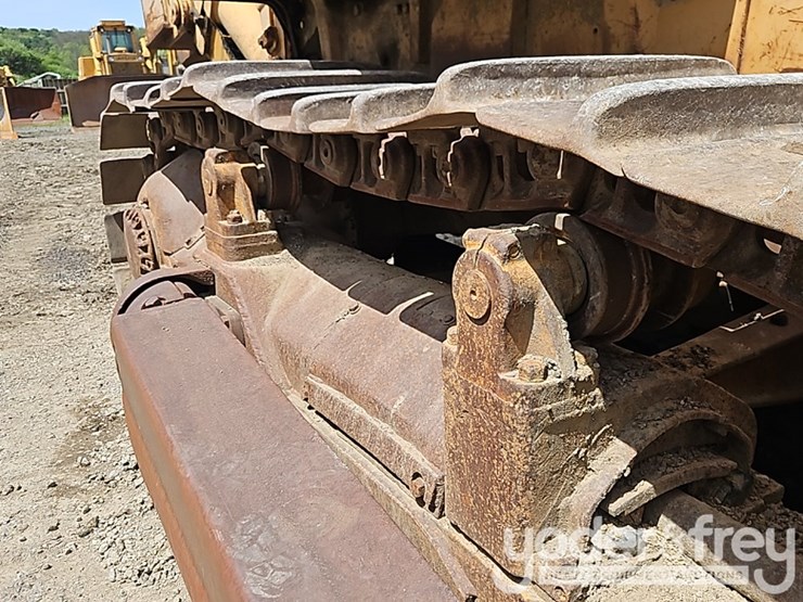 caterpillar-d8h-image-10