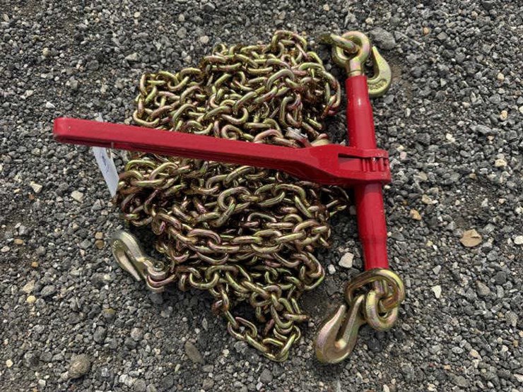 #140-•-(1)-5400-lb-ratchet-binder-&-(2)-5/16"-20'-chains-image-1