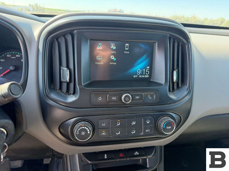 2018-chevrolet-colorado-image-24