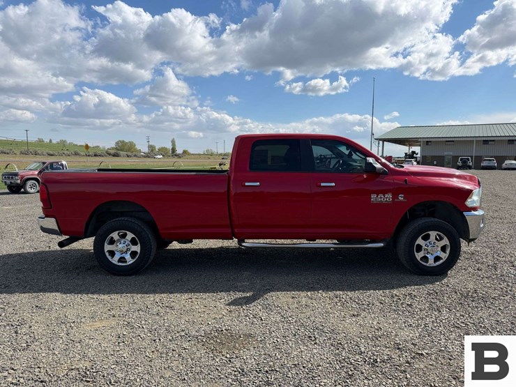 2016-dodge-2500-image-6