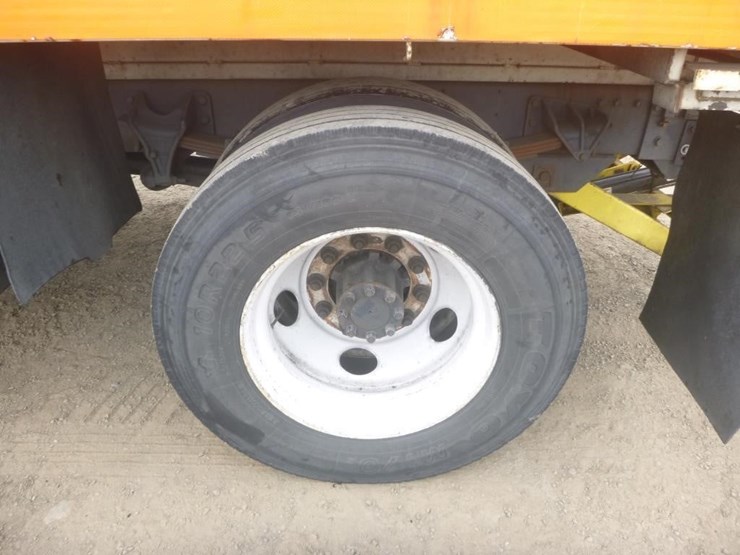 2006-international-durastar-4300-image-21