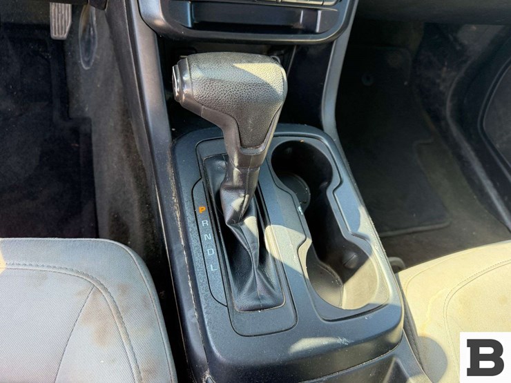 2018-chevrolet-colorado-image-23