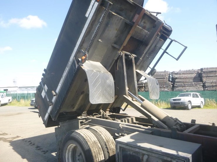 2001-international-4900-image-11