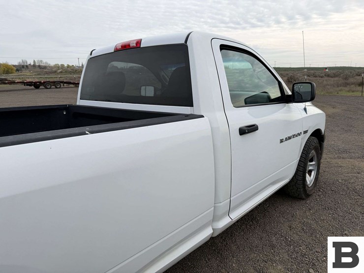 2011-dodge-ram-1500-image-22