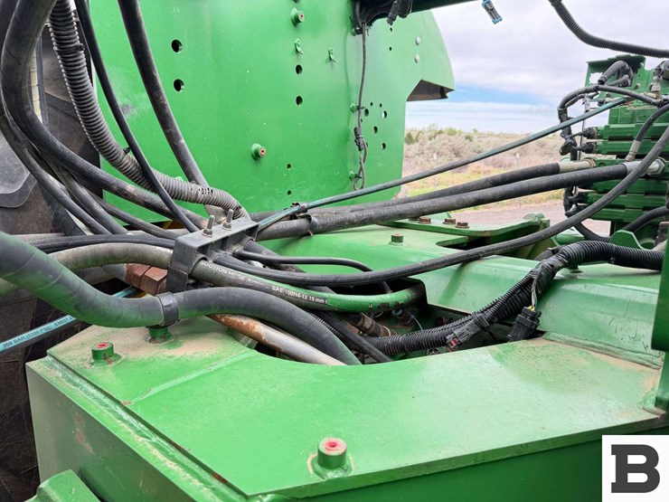 2012-john-deere-9510r-image-25