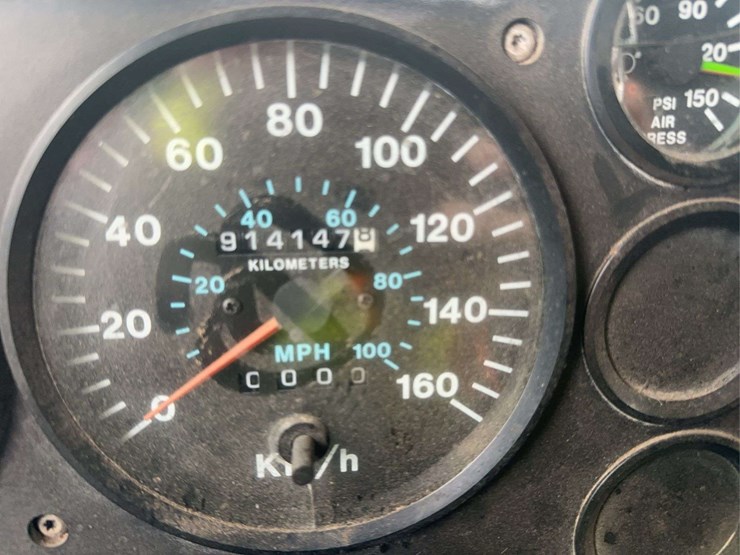 1998-mack-ch613-image-29