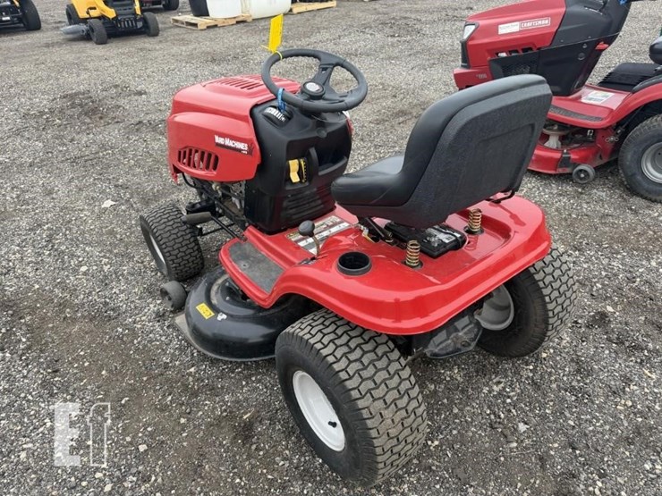 2016-mtd-yard-machine-f28201-image-4