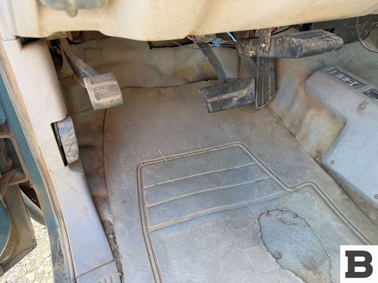 1997-chevrolet-gmt400-image-24