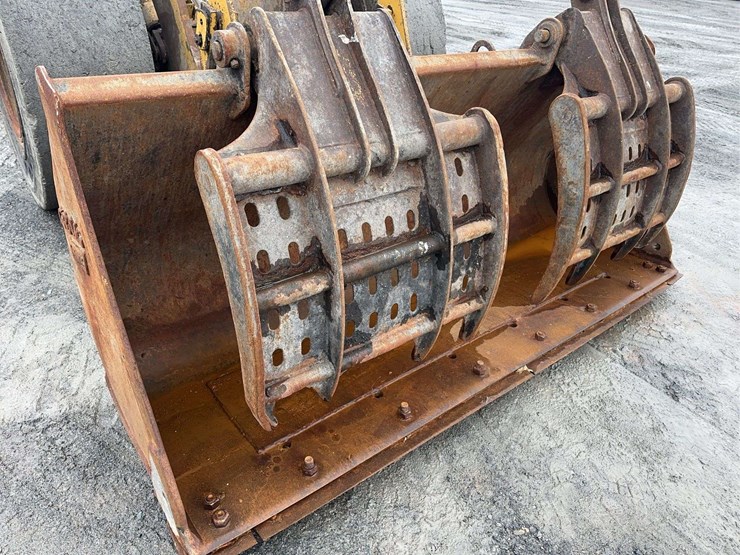 2011-caterpillar-it14g-image-15