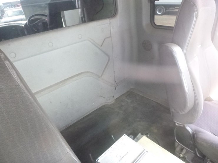 2009-international-7400-image-17