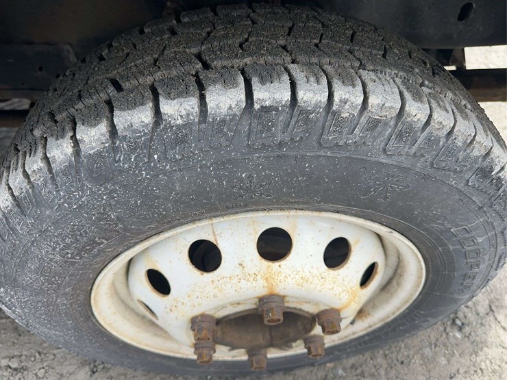 2019-ford-transit-image-12