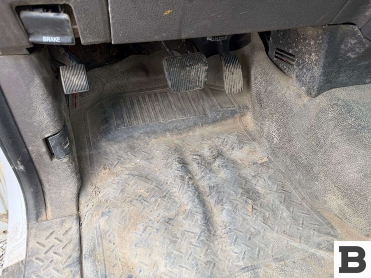 2010-ford-f150-image-27