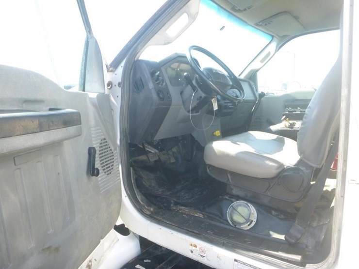 2015-ford-f750-image-11