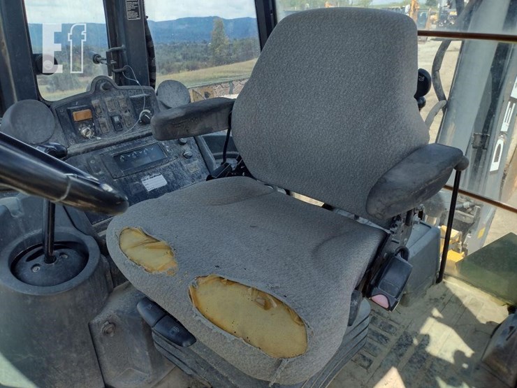 2010-deere-310j-image-13