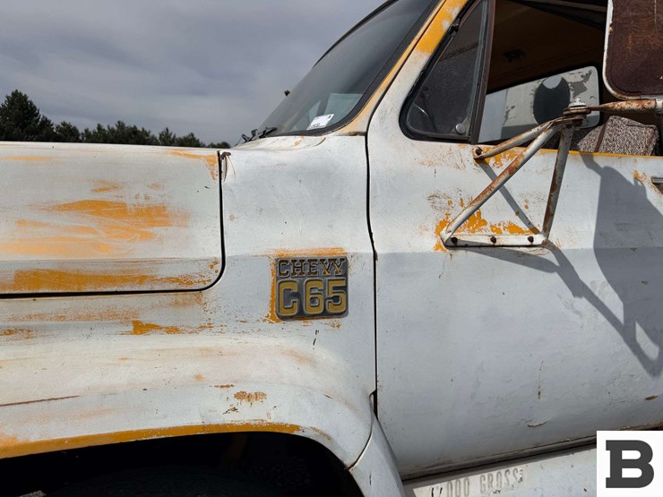 1975-chevrolet-c65-image-11