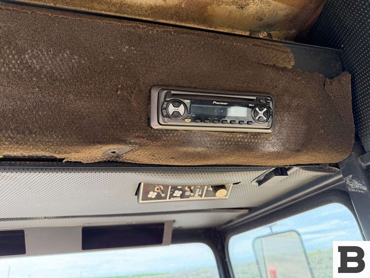 1991-new-holland-1118-image-59