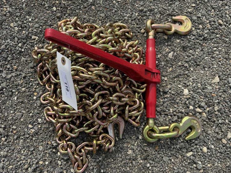 #119-•-(1)-9200-lb-ratchet-binder-&-(2)-3/8"-20'-chains-image-1
