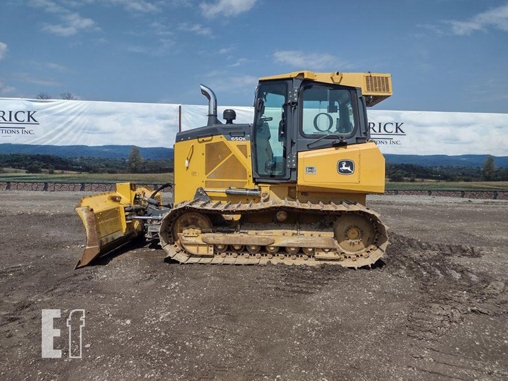 18-deere-650k-lgp-image-1