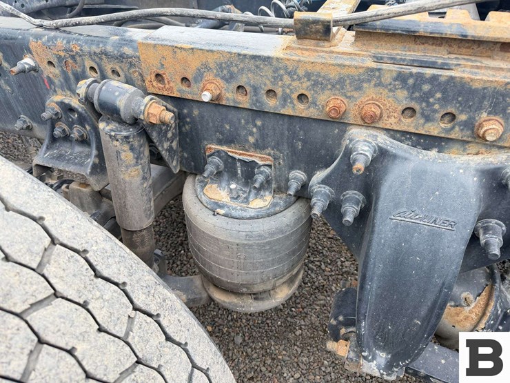 2018-freightliner-cascadia-125-image-25