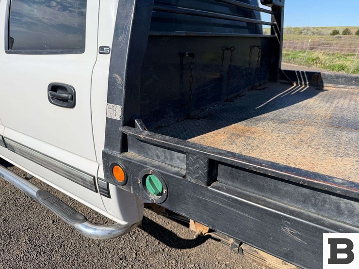 2002-chevrolet-silverado-2500hd-image-15