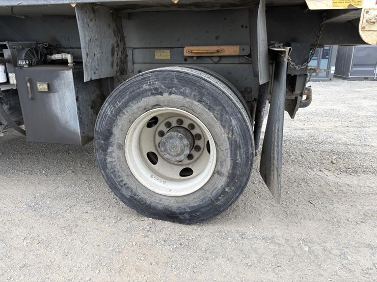 2011-autocar-xpeditor-image-5