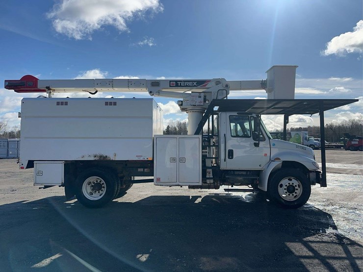 2019-international-4300-sba-image-4