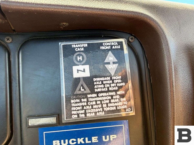 1985-international-1854-flatbed-truck-image-53