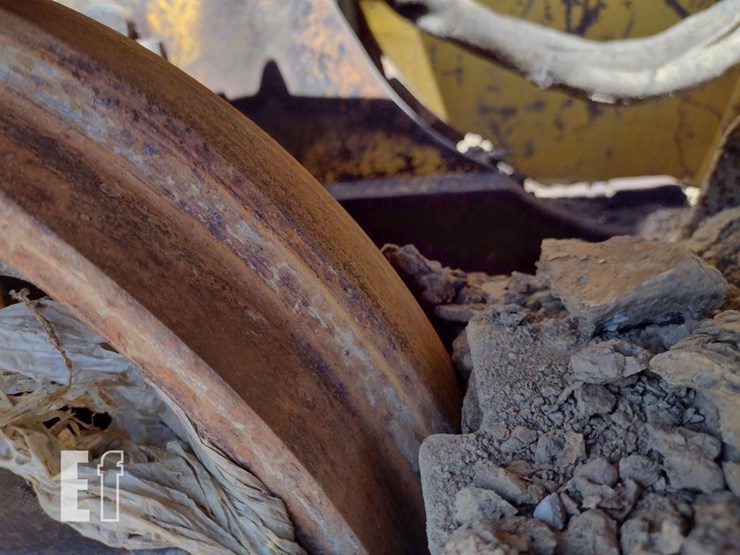 2016-komatsu-d37ex-23-image-16