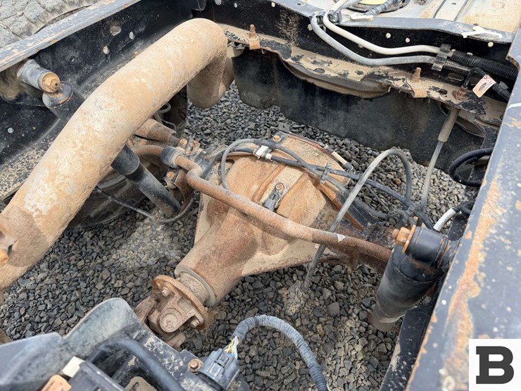 2011-ford-f350-image-17